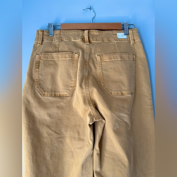 Paige Carly Cropped Pants - Picture 6 of 6